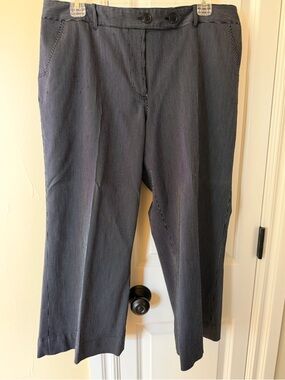 Worthington Black/White Pinstripe Dress Pants